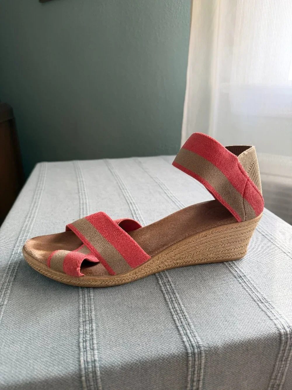 CHARLESTON SHOE CO Pink and beige wedged, strappy sandals